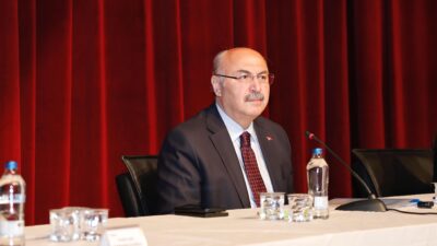 Adana Valisi Yavuz Selim Köşger,