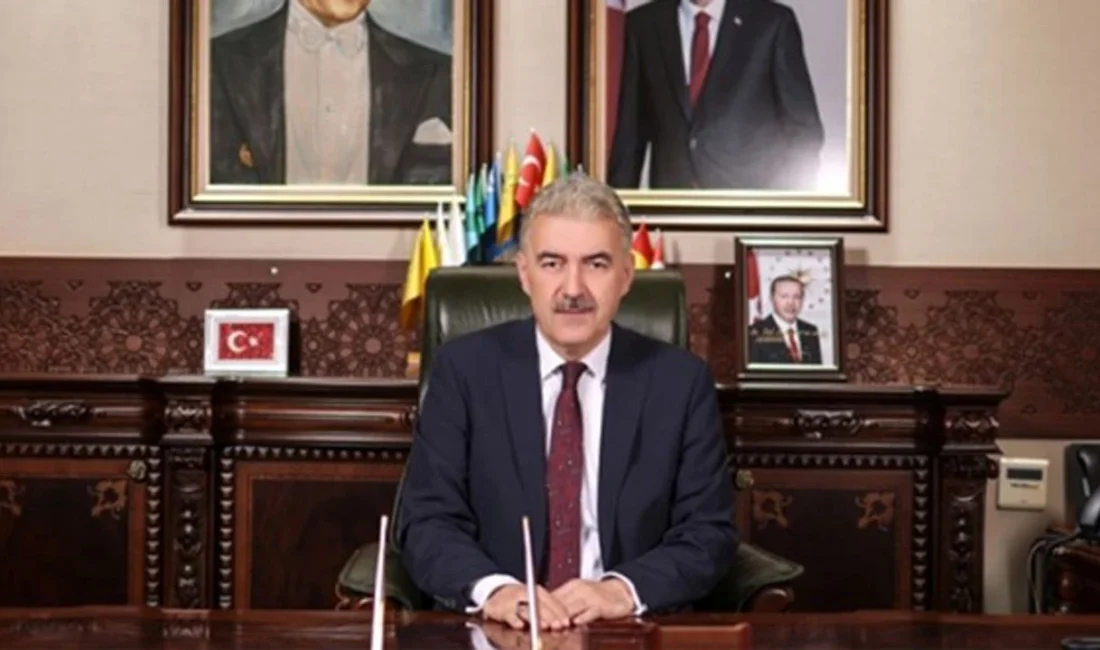 Vali Erol Ayyıldız’dan 23 Nisan Mesajı: “Çocuklarımıza Duyulan Güvenin Bayramı” Bursa Valisi Erol Ayyıldız,