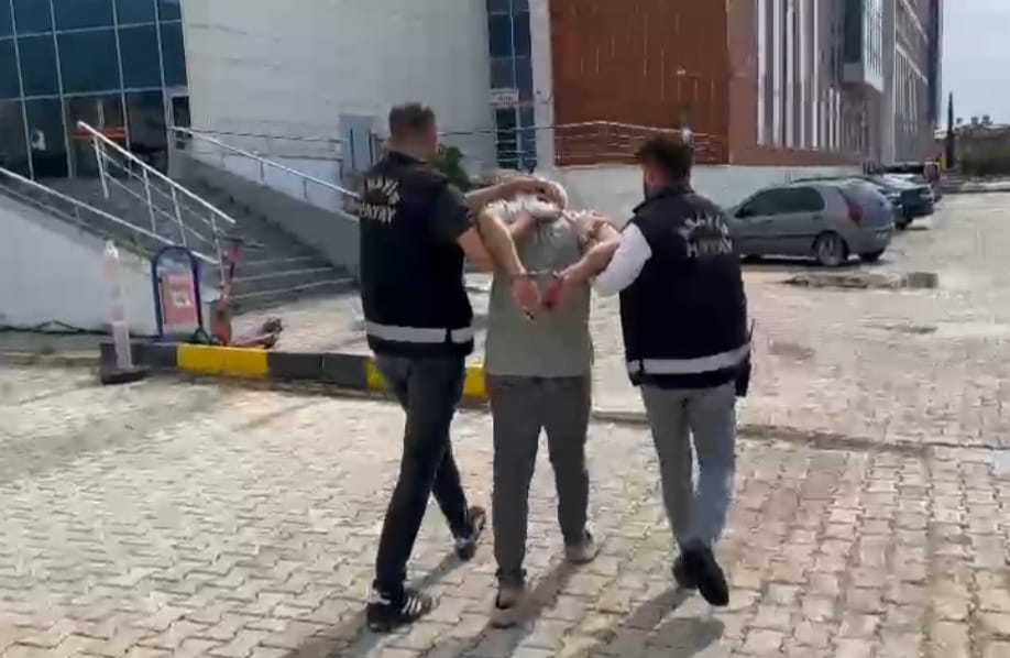 Hırsızlık Suçundan Aranan Şahıs Yakalandı