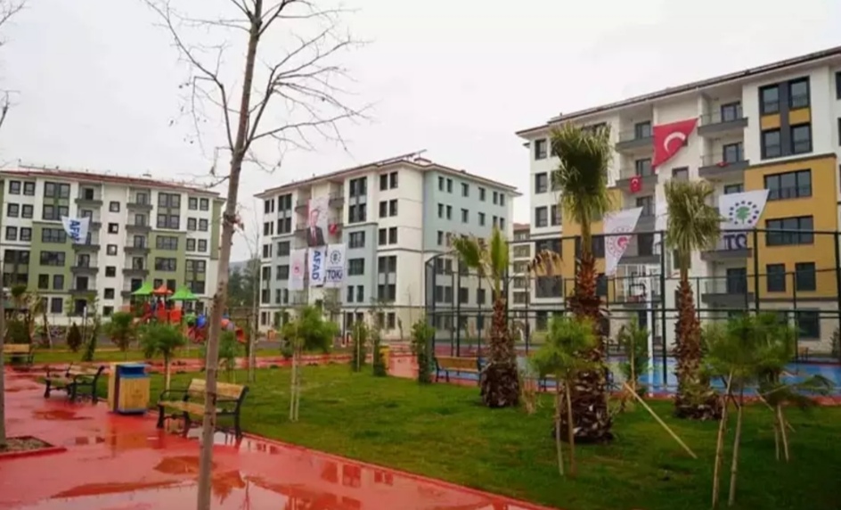 İslahiye’de Deprem Konutları ve İşyeri Teslim Edildi