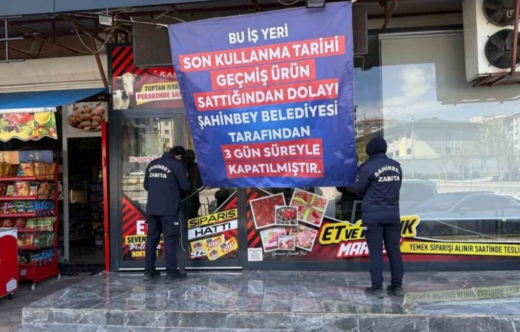 “Gaziantep’te Şok Denetim: Tarihi Geçmiş Ürün Satan Market ve Kasaba 3 Gün Kapatma Cezası!” ABDULLAH SOLMAZ- GAZİANTEP/TEKHA