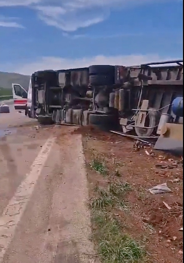 Direksiyon Başında Telefon Can Alıyordu.!