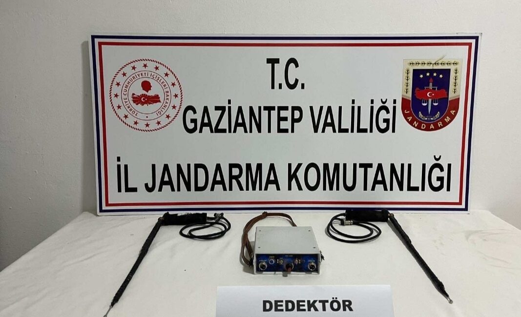 Gaziantep’de Define Avcılarına Suçüstü: Jandarmadan Müdahale! ABDULLAH SOLMAZ-GAZİANTEP/TEKHA Gaziantep’in Nizip