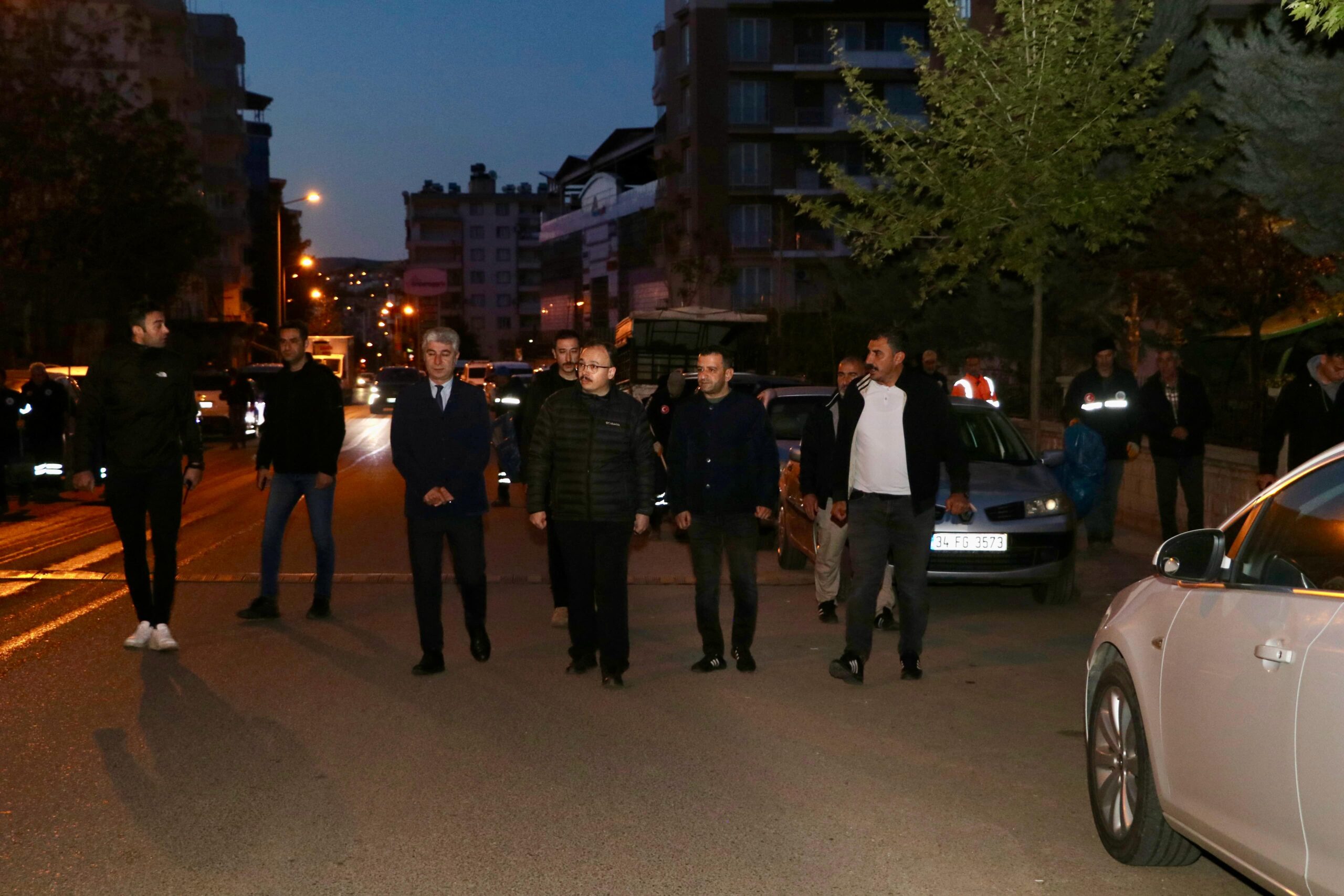 Siirt’te Temizlik Seferberliği Sürüyor: “Şehrimizi Evimiz Gibi Temiz Tutalım”