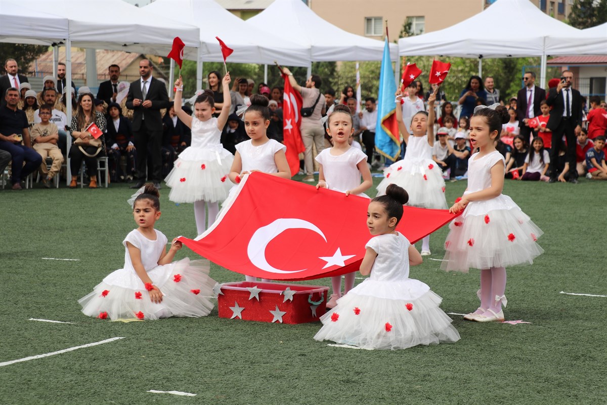 Siirt’te 23 Nisan Coşkusu: Çocuklar Bayramlarını Şenliklerle Kutlayacak