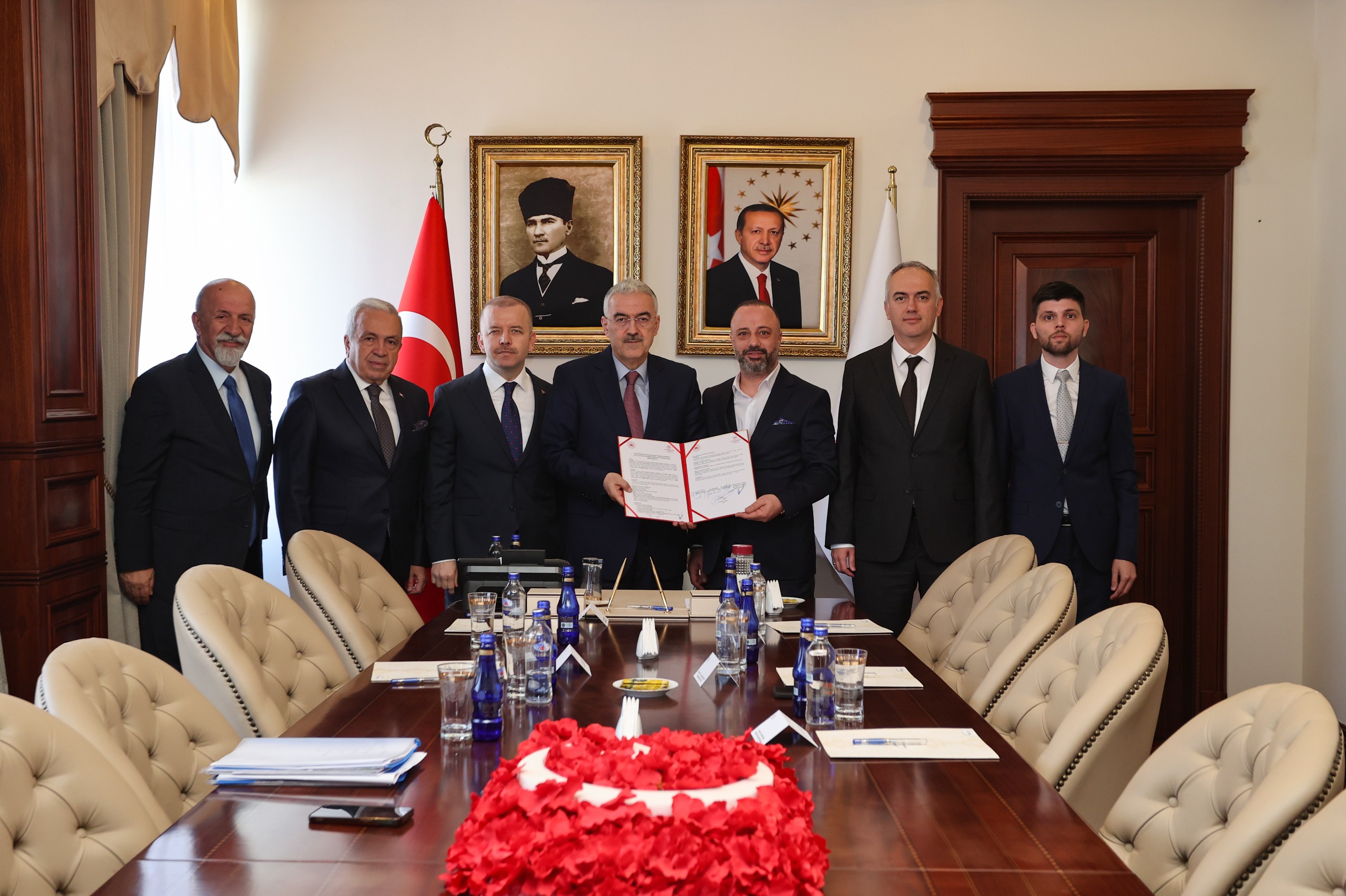 Bursa’da İki Yeni Aile Sağlığı Merkezi İçin Önemli İmzalar Atıldı