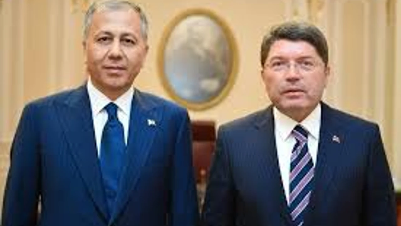 CHP Lideri Özgür Özel’in Sözlerine Hükümetten Sert Tepki: “Milletin İradesine Hakarettir”
