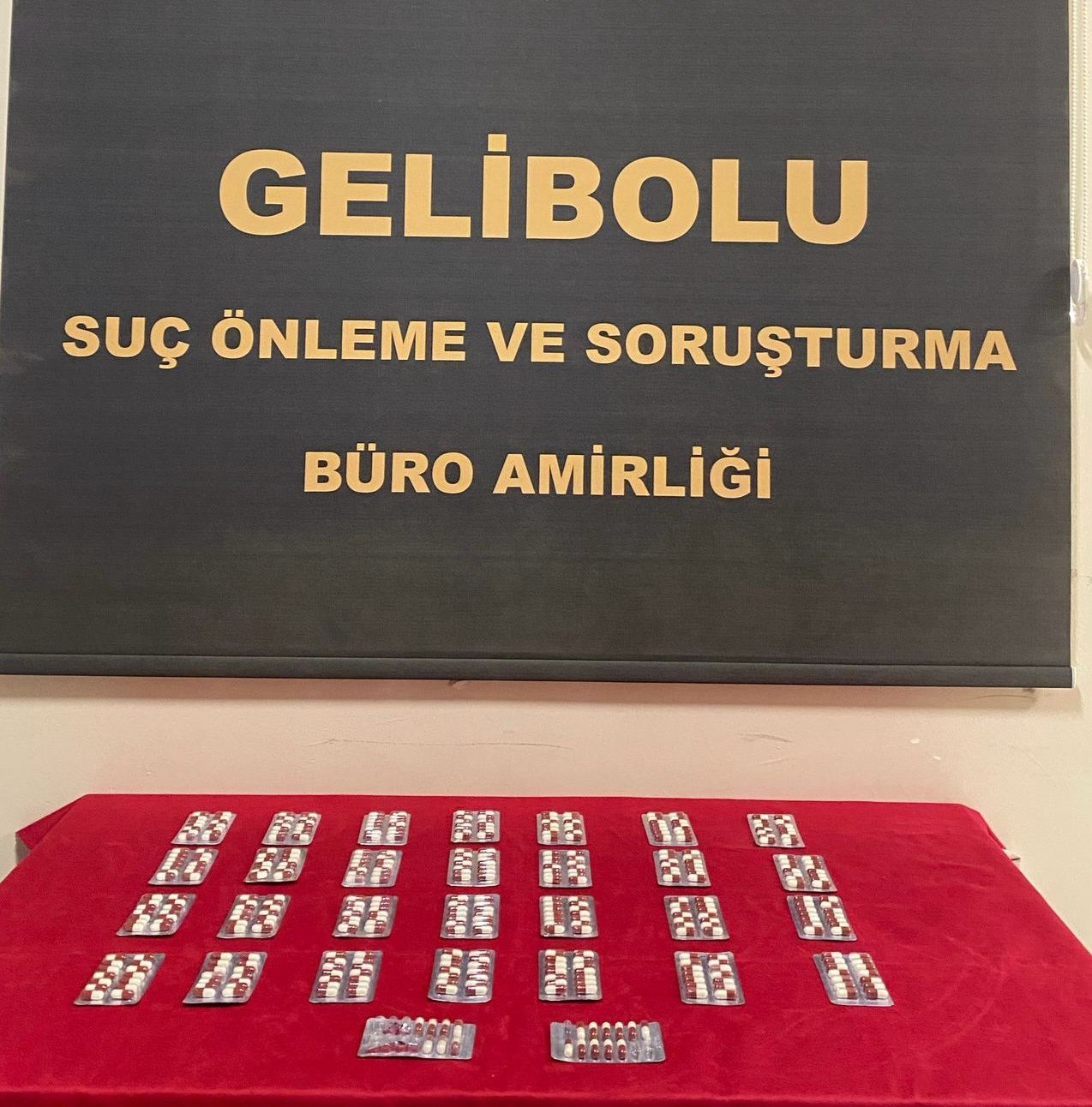 Gelibolu’da Narkotik Operasyon: Sentetik Haplarla Yakalanan Şüpheli Tutuklandı
