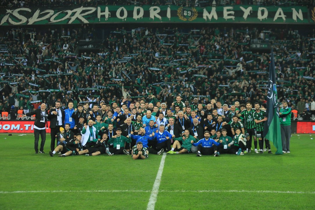 KOCAELİSPOR 16 YIL SONRA SÜPER LİG’DE: TİCARET BAKANI ÖMER BOLAT’TAN TEBRİK MESAJI