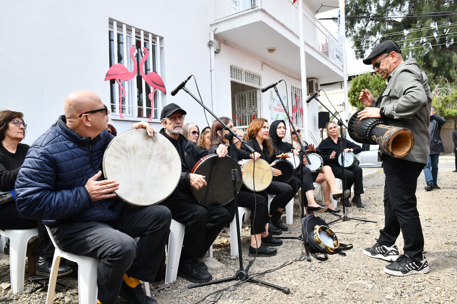 Kaklıç Sanat Akademisi’nin Yıl Sonu Sergisi Sanatseverlerden Tam Not Aldı