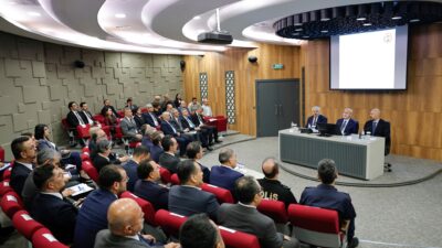 Valilikte Geniş Katılımlı ToplantıBağımlılıkla Mücadele