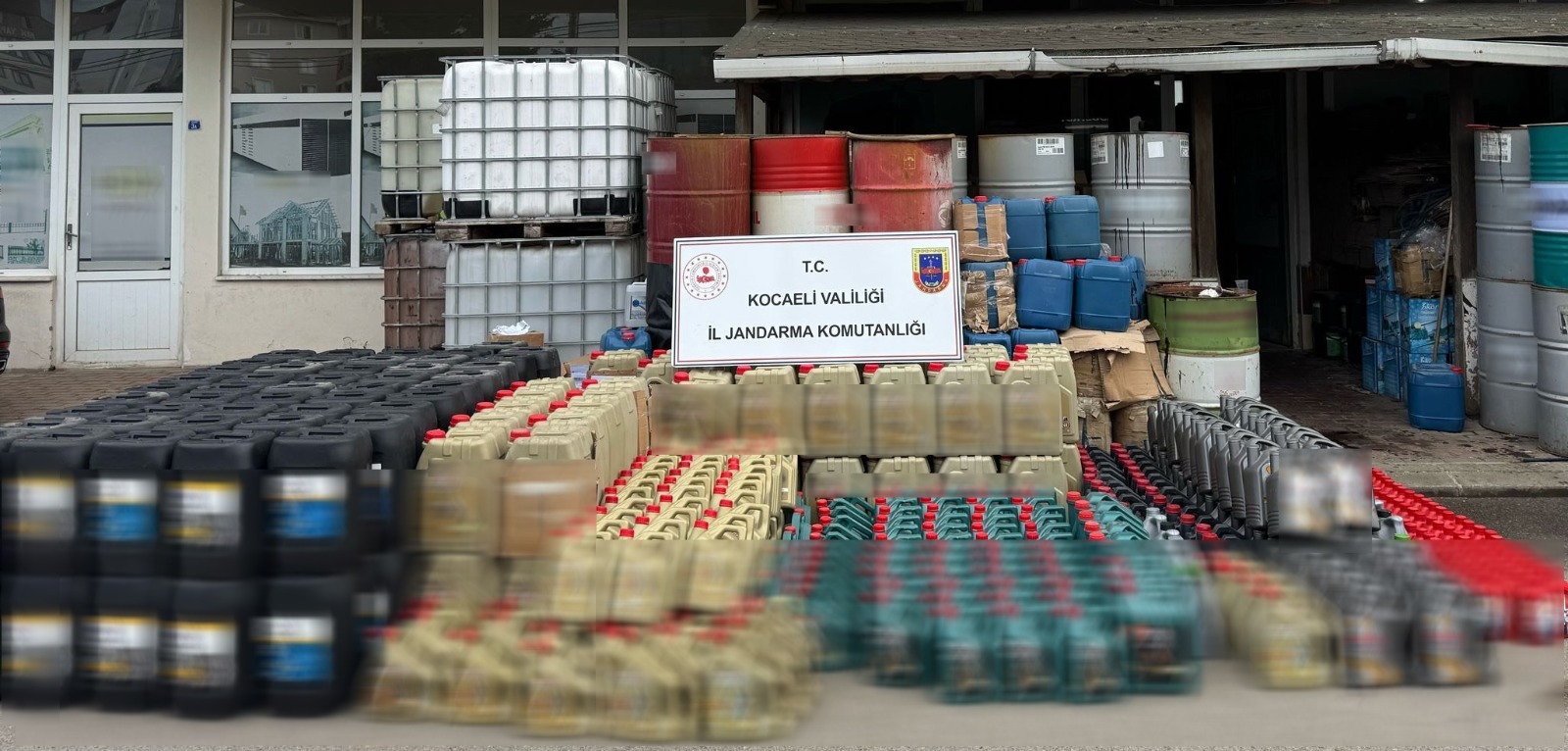 Kocaeli’de 12 Milyon TL’lik Sahte Madeni Yağ Operasyonu!