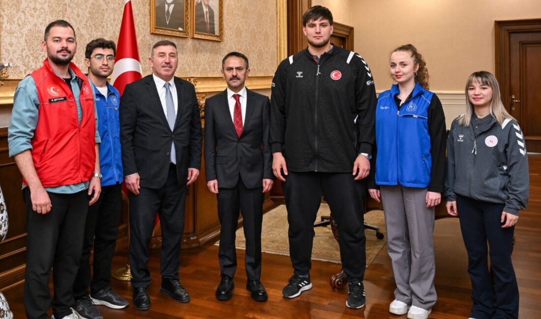 Kocaeli Valisine Gençlerden Ziyaret 15-21 Mayıs tarihleri arasında