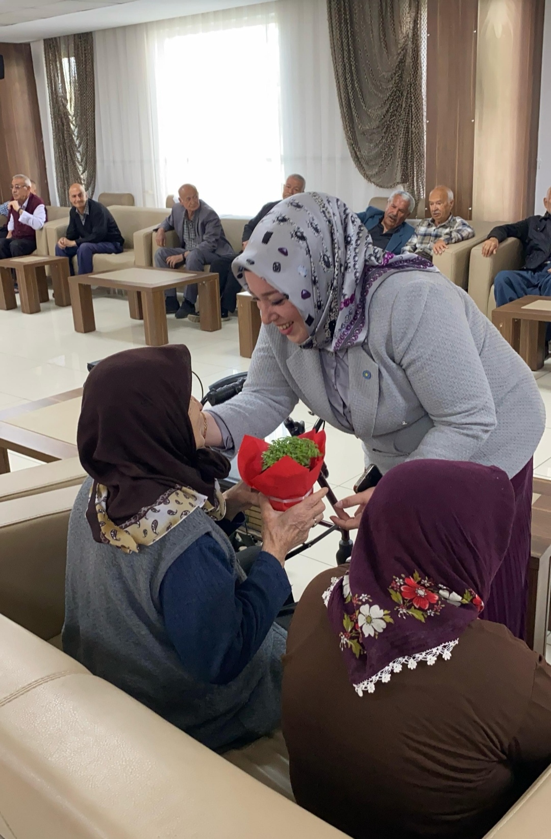 İYİ Parti Gaziantep’ten Anneler Gününe Duygusal Program: “Her Anne Bir Yuva, Her Dua Bir Millet Gücüdür”