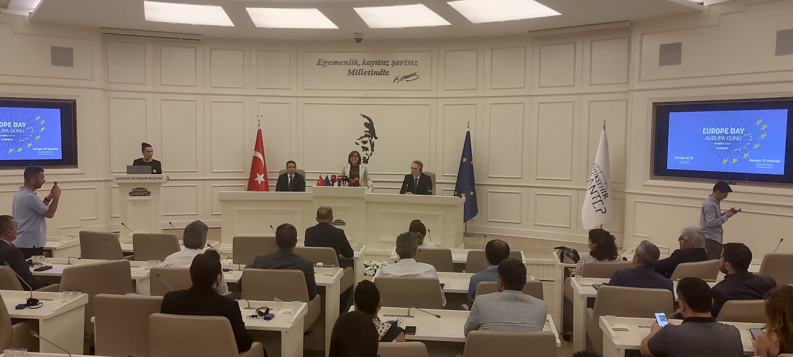 Avrupa Günü’nde Gaziantep’ten Tüm Dünyaya Barış Mesajı!