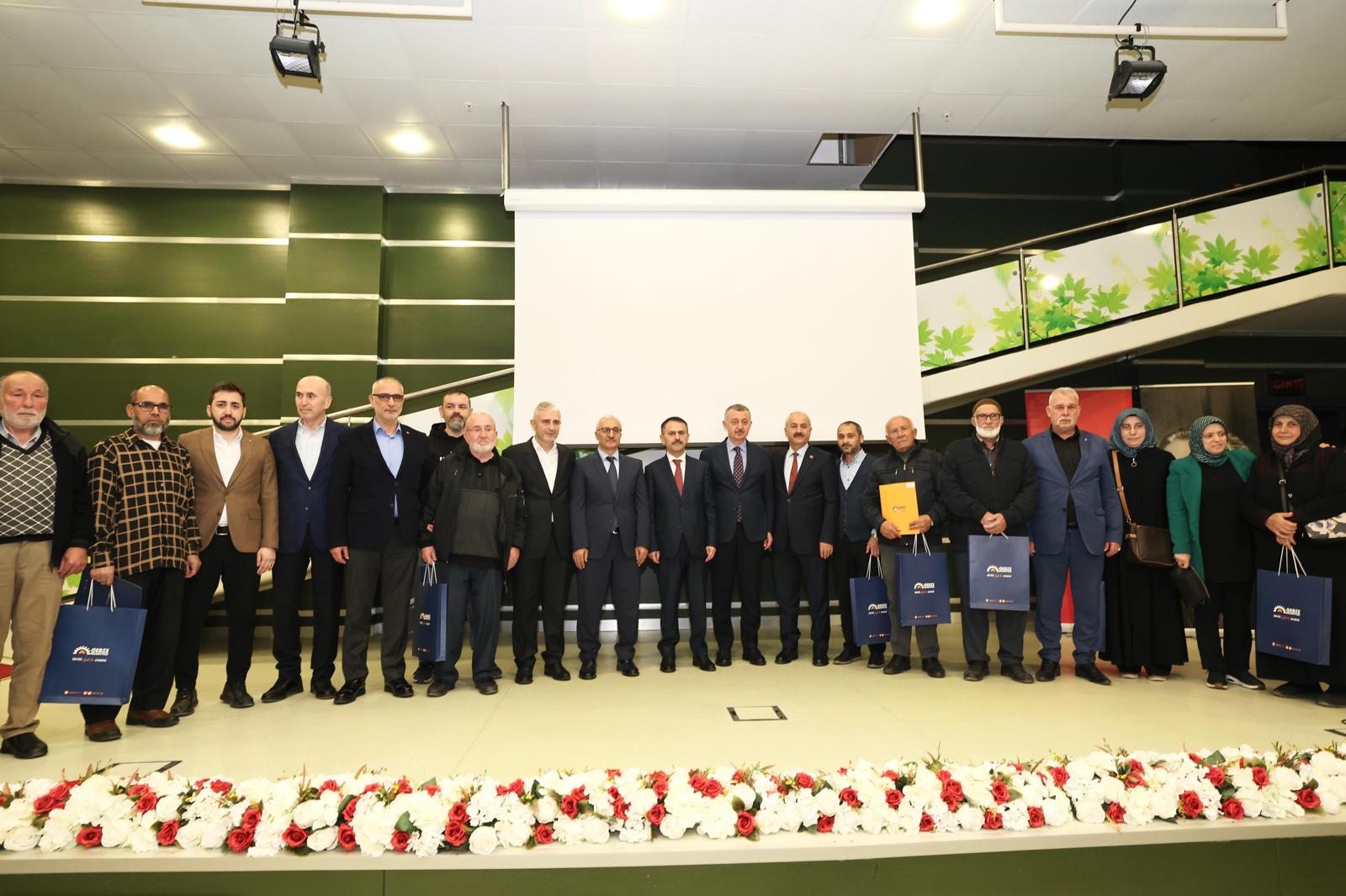 Gebze’de 2.065 Hak Sahibi Tapularına Kavuştu: “Planlı Kentleşme, Sağlam Gelecek” Vurgusu