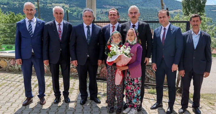 Bursa’da Köy Öğrencilerine Teknoloji Desteği