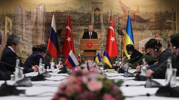 İstanbul Zirvesi’nden Barış Çıkmadı: Ateşkese Engel Rusya Şartları