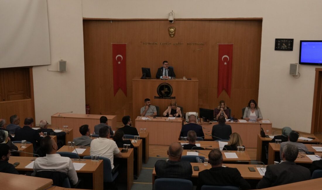 Düzce Belediye Meclisi’nde Yoğun Gündem! Su Basıncı Sorununa Çözüm