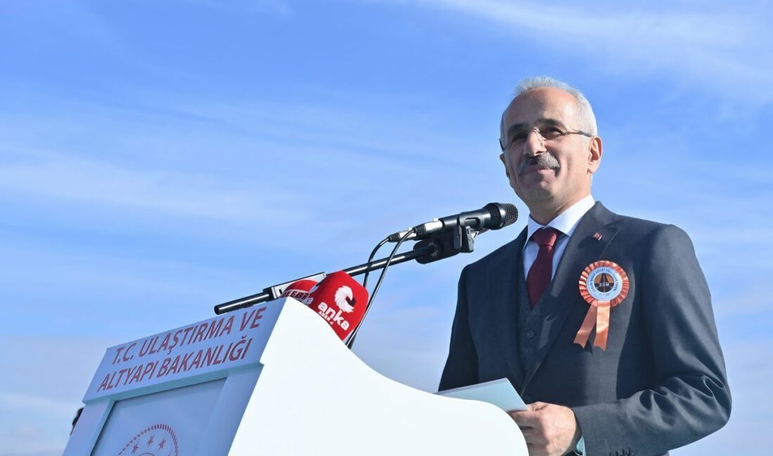 Ulaştırma ve Altyapı Bakanı