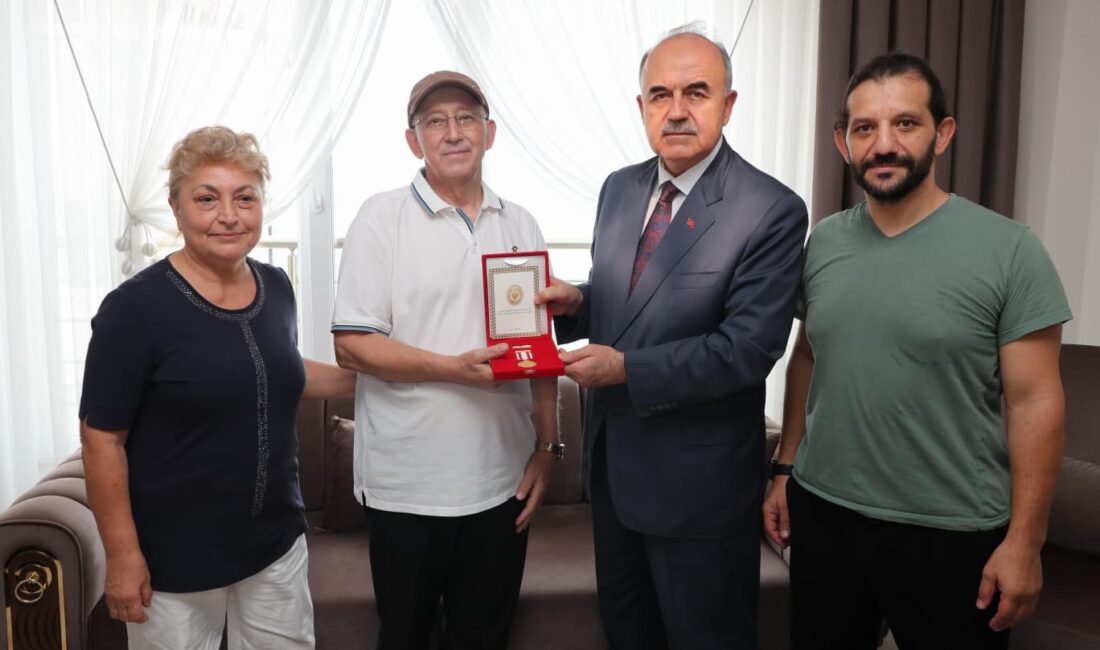 SÜMEYYENUR ALP – TEKHA