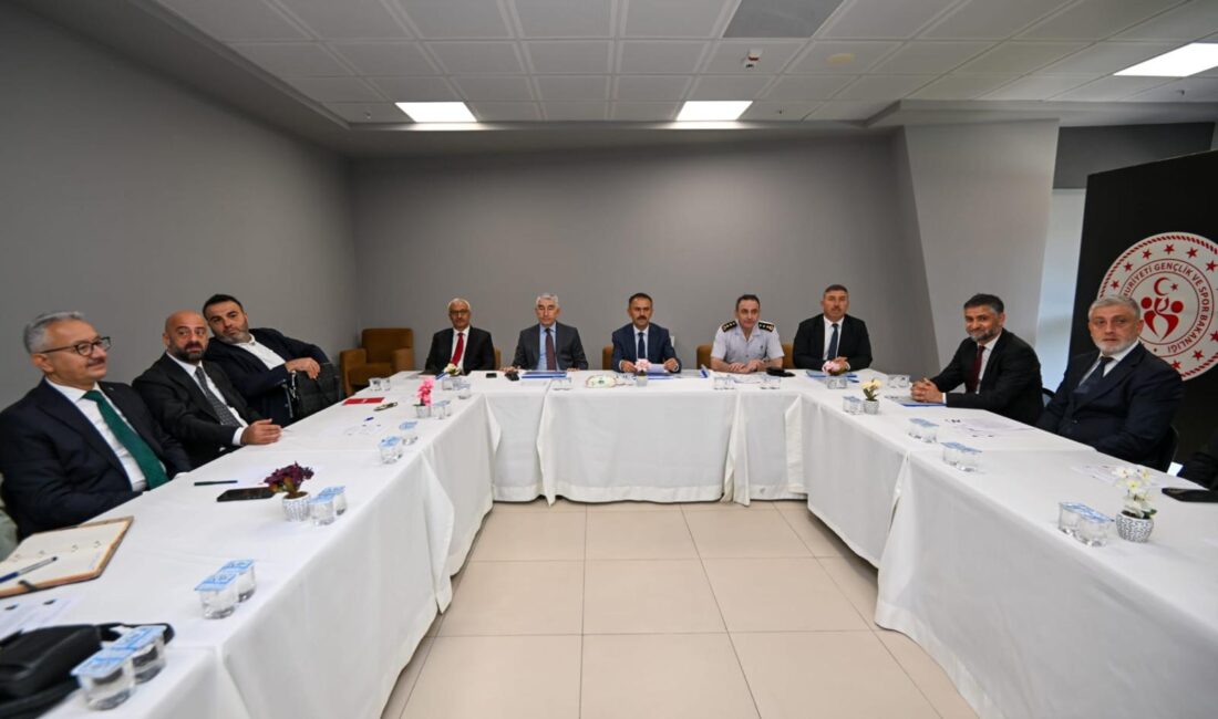 ELİF ERVA KÖKTÜRK TEKHA/İZMİT