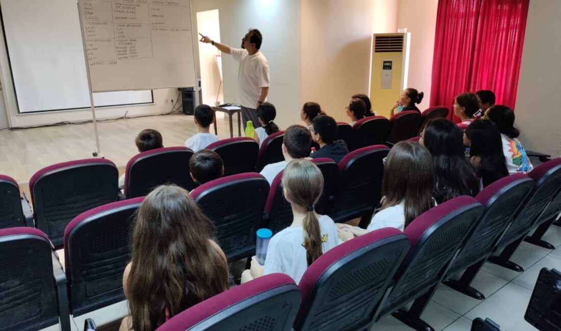 Çiğli Belediyesi Gençlik Tiyatrosu Yeni Sezona Merhaba Dedi SÜMEYYENUR ALP – TEKHA