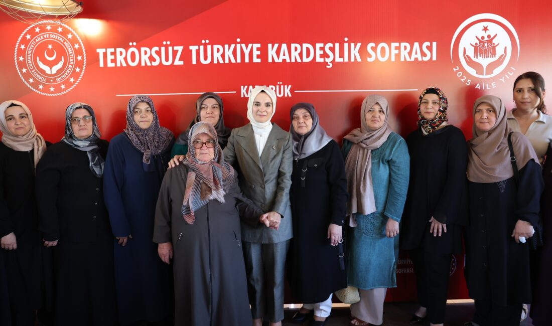 Bakan Göktaş, Karabük’te Şehit Aileleri ve Gazilerle ‘Terörsüz Türkiye Kardeşlik Sofrası’nda Buluştu KARABÜK / TEKHA Aile