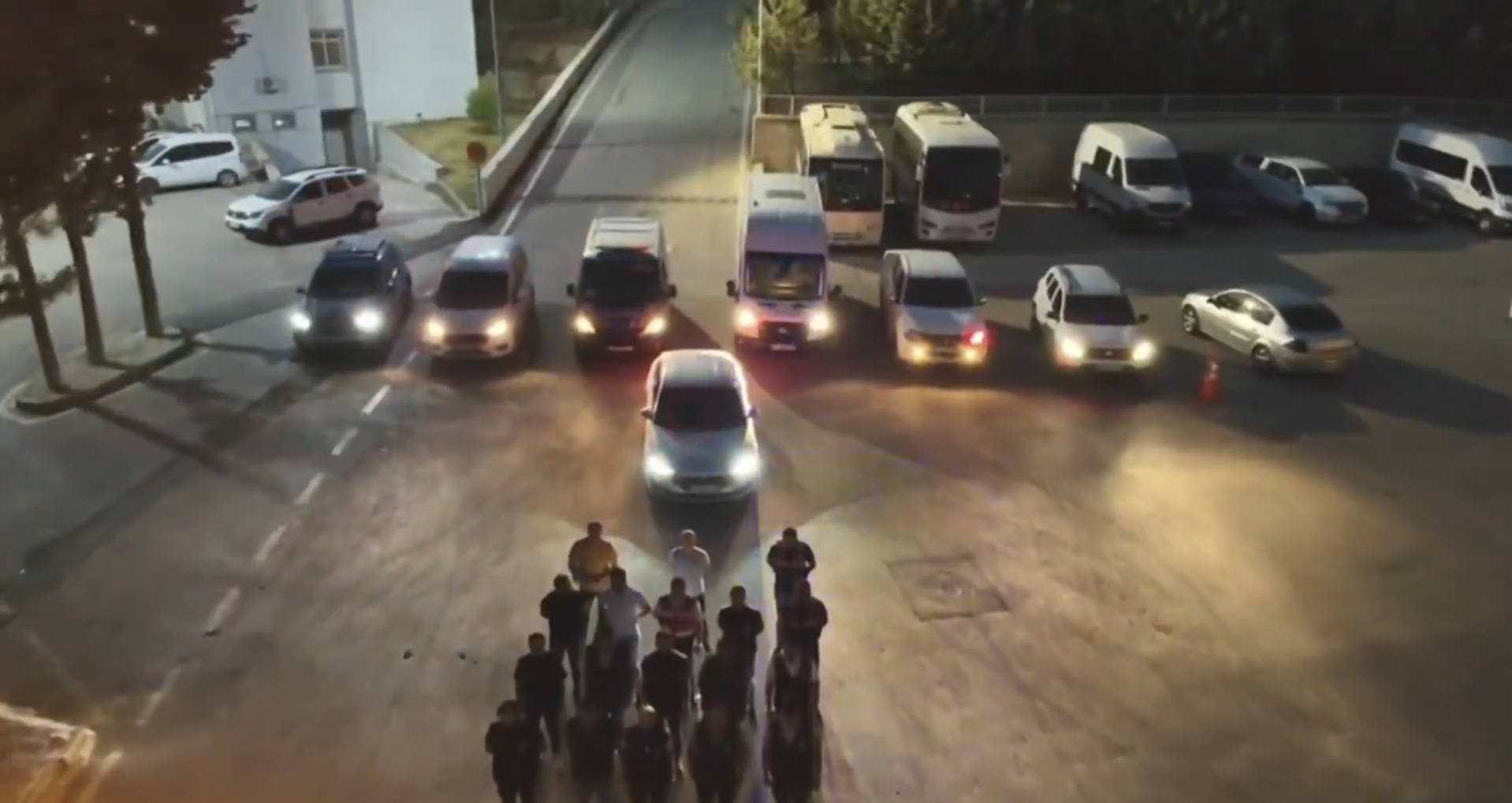 1 Haftada 44 Şüpheliye Operasyon: 1 Milyar TL’lik Dolandırıcılık Ağı Çökertildi