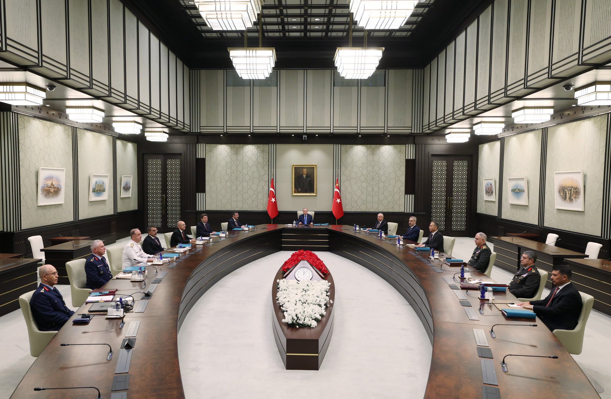 YAŞ Kararları Açıklandı: Komuta Kademesinde Önemli Değişiklikler