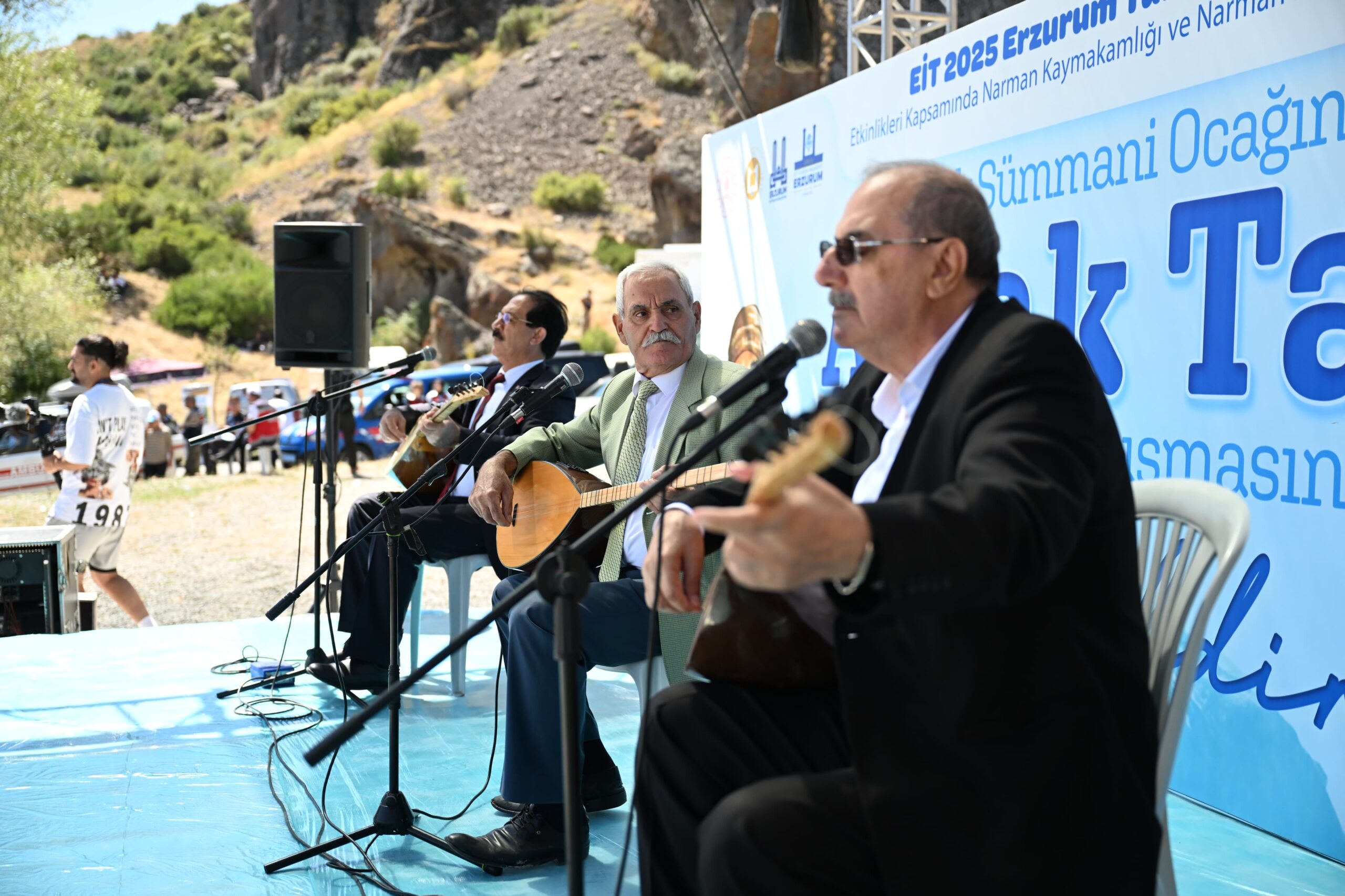 Vali Mustafa Çiftçi, Narman’da Âşık Sümmani’yi Andı