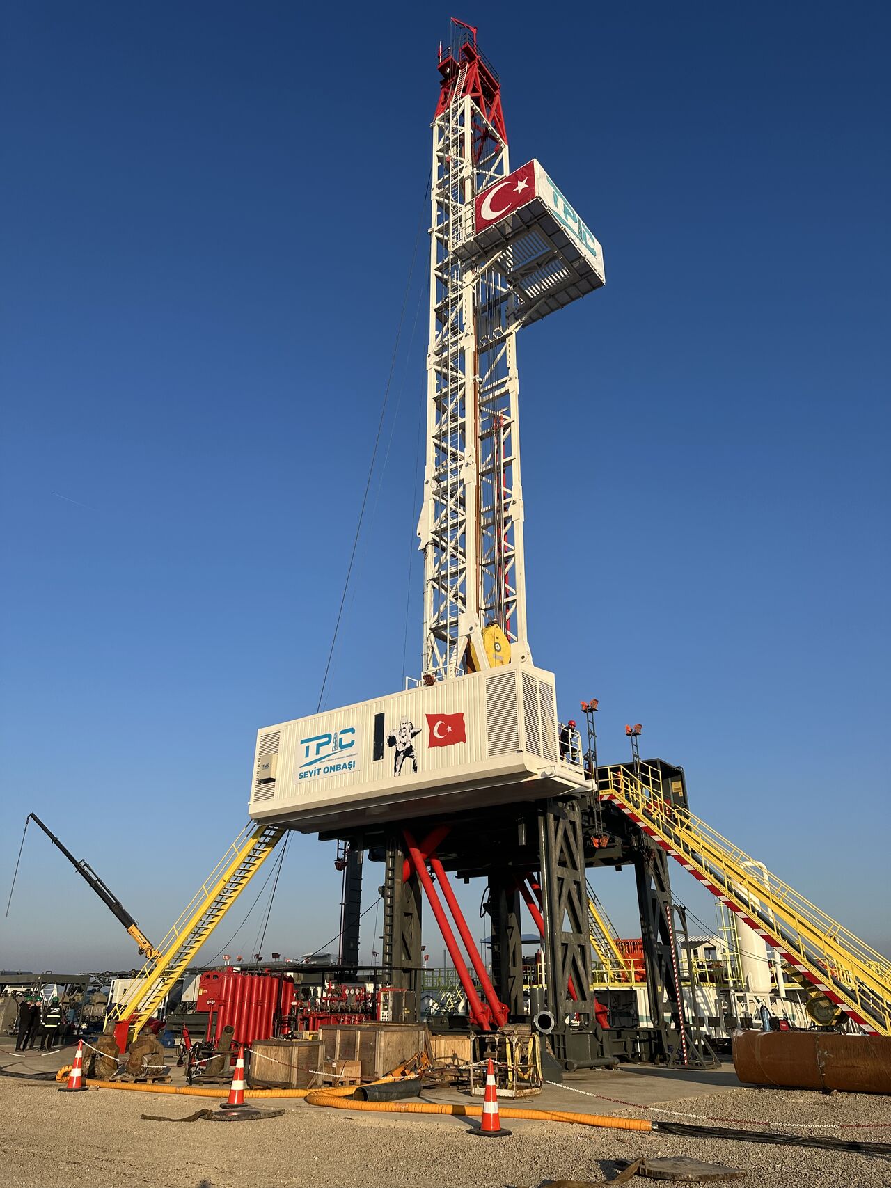 Türkiye’nin Enerjisine Yerli Katkı: ‘Seyit Onbaşı’ ve ‘Naim Süleymanoğlu’ Sondaj Kuleleri Göreve Başladı