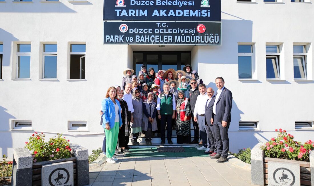 SÜMEYYENUR ALP – TEKHA