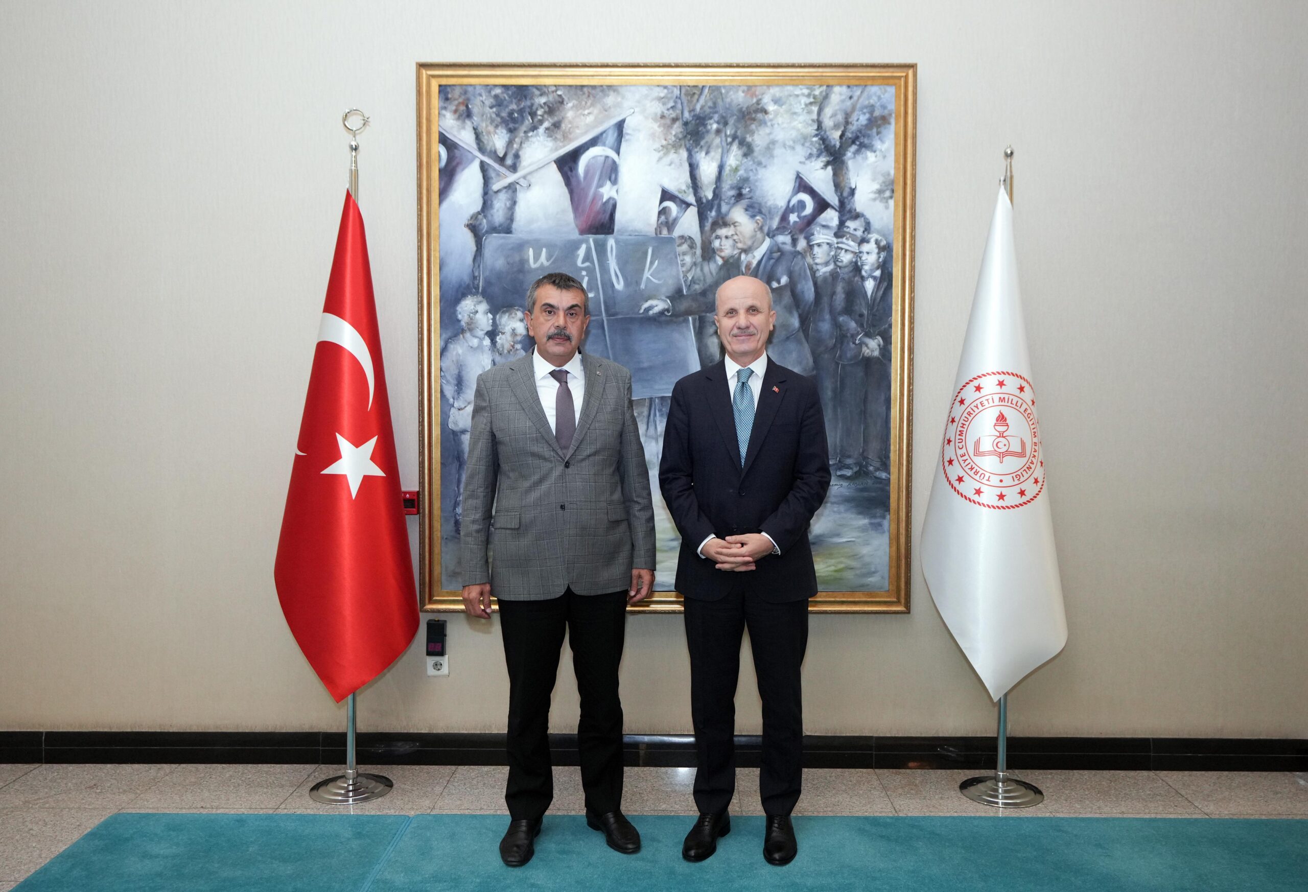 Millî Eğitim Bakanı Yusuf Tekin, YÖK Başkanı Erol Özvar’ı Makamında Ağırladı