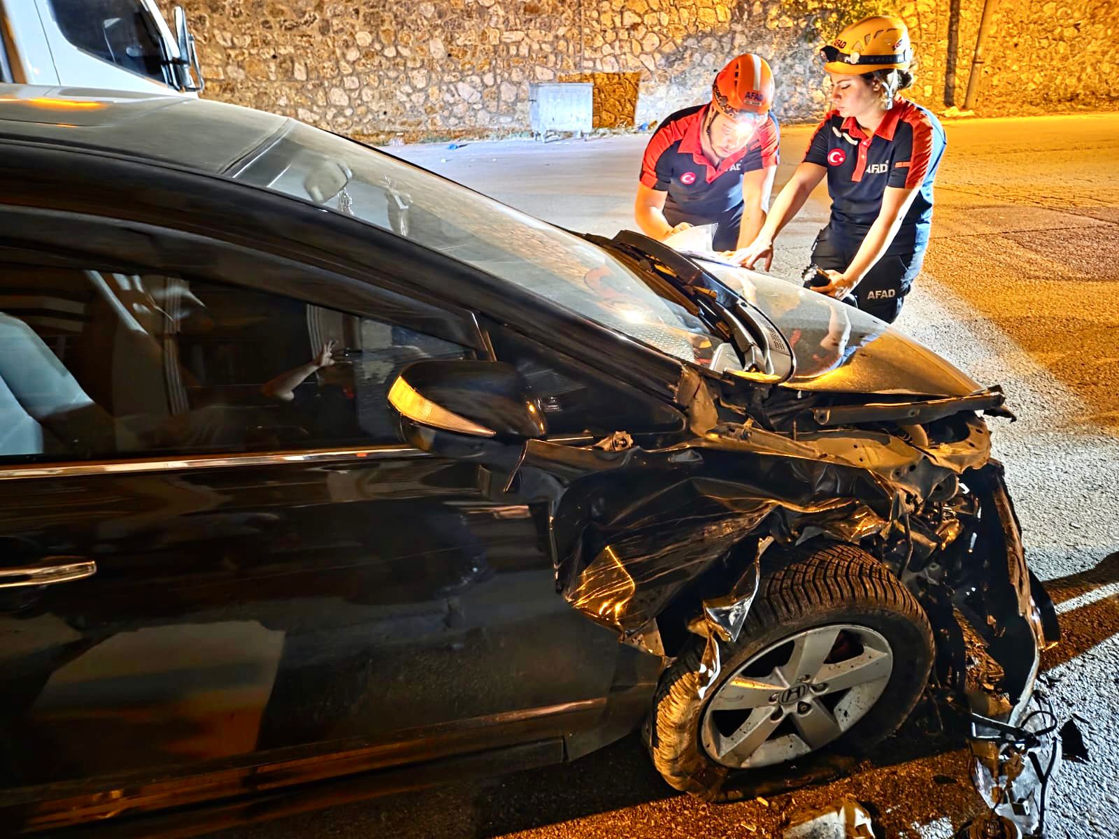 Çınarcık’ta Trafik Kazası: Yaralı Kurtarıldı