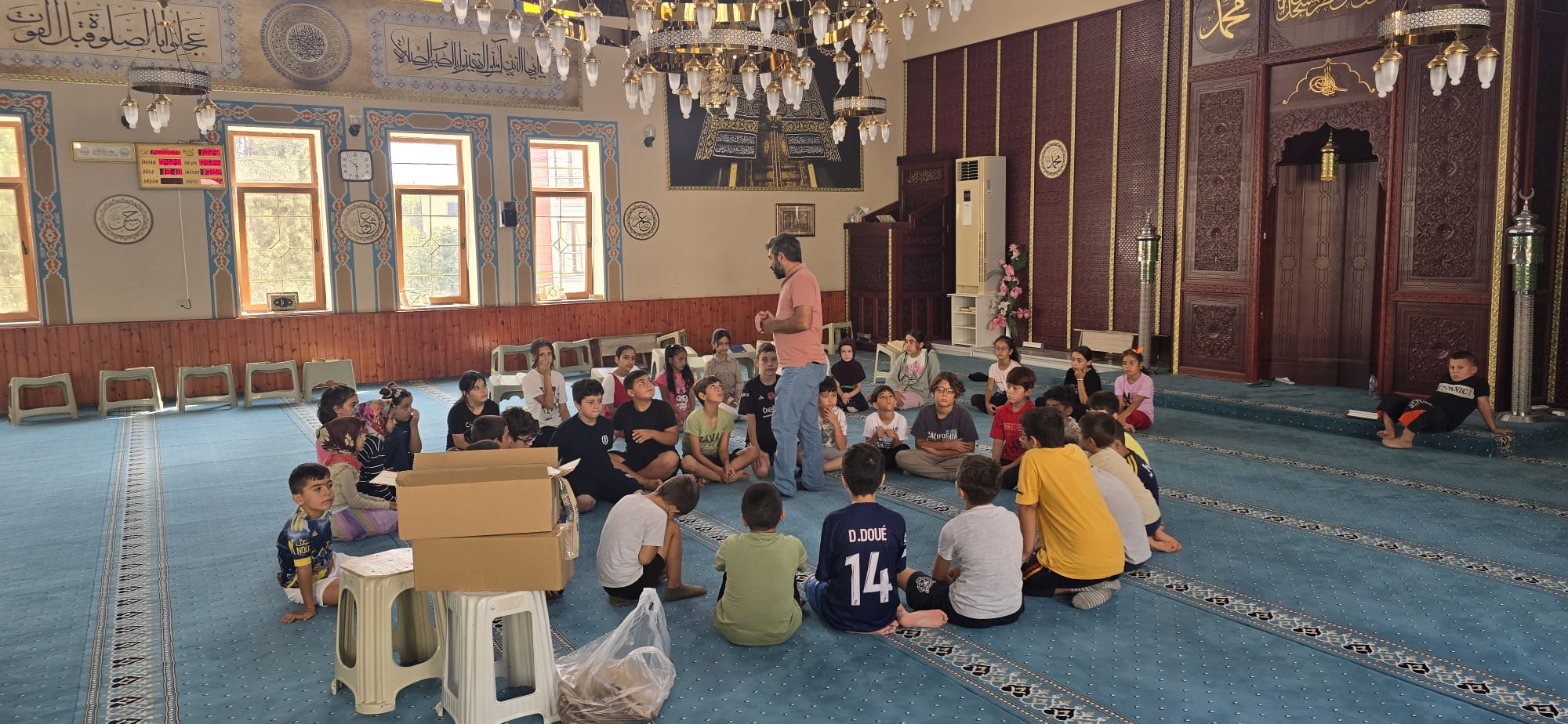 EHAD Yalova İl Başkanlığı’ndan Öğrencilere Moral Ziyareti