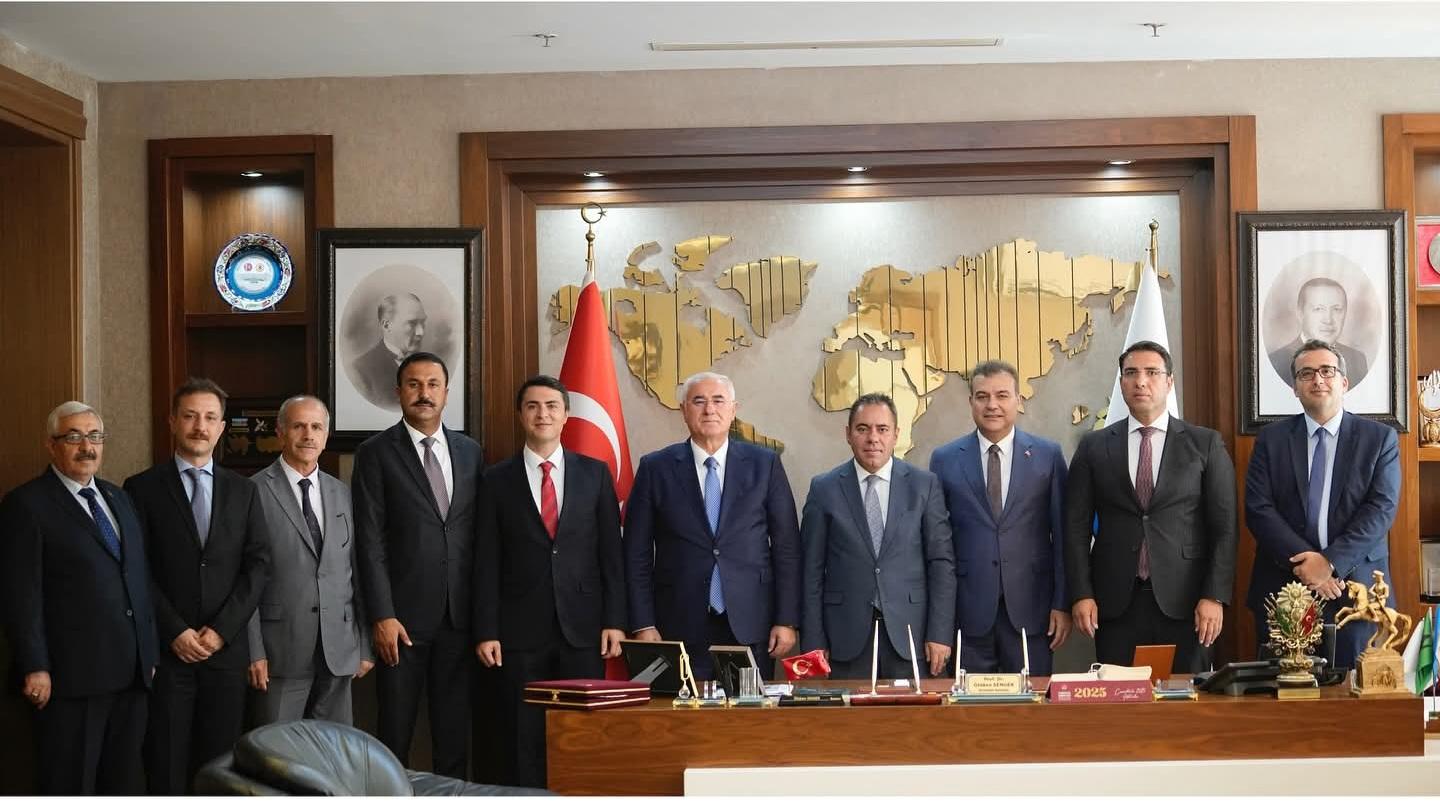 Kamu Başdenetçisi Mehmet Akarca’dan Kars Belediye Başkanı Prof. Dr. Ötügen Senger’e Ziyaret