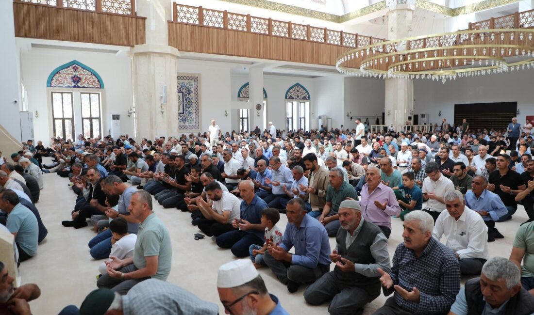 Kars Sultan Alparslan Camii ve Külliyesi’nde Aziz Şehitler İçin Mevlid Programı Düzenlendi CEM DAŞDELEN- KARS /