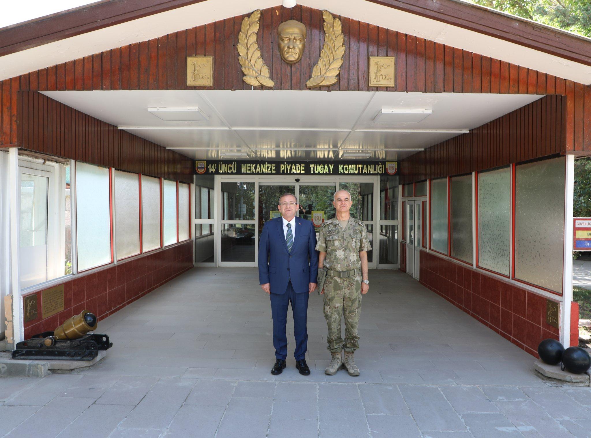 Vali Ziya Polat’tan Tuğgeneral Şahin Yenilmez’e Veda Ziyareti