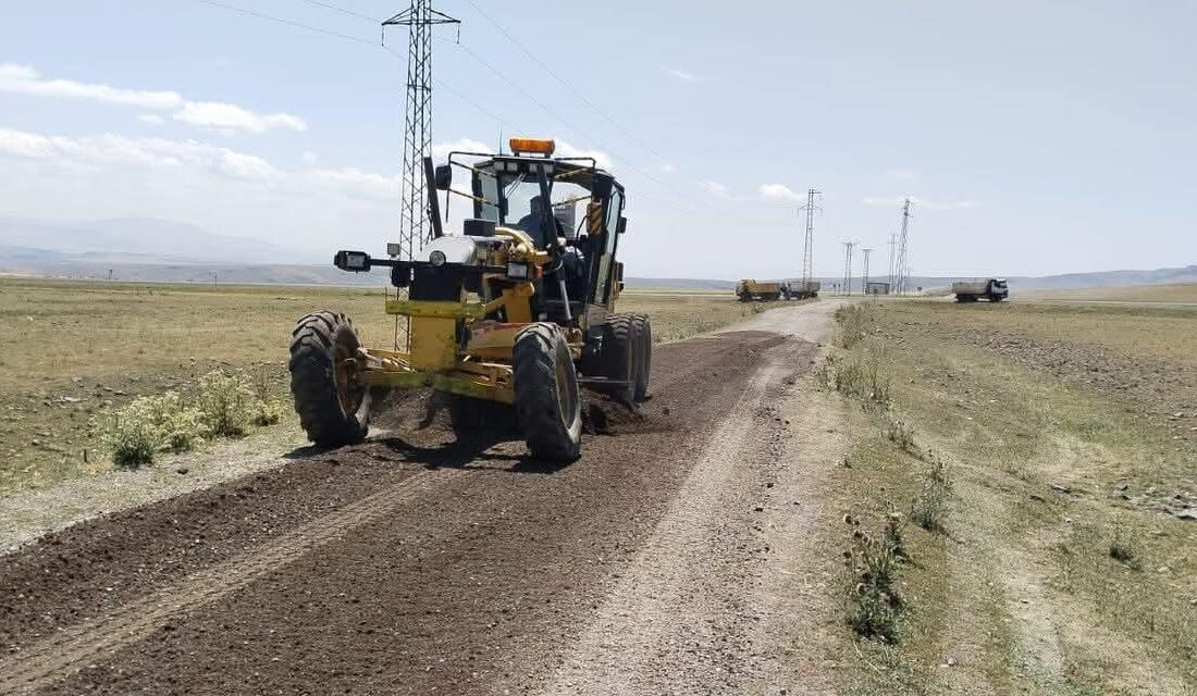 Kars İl Özel İdaresi Digor ÇATAK Köyü’nde Kumlama Çalışması Tamamlandı CEM DAŞDELEN- KARS /
