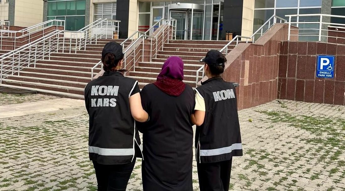 Kars’ta 6 yıl 3 ay kesinleşmiş hapis cezası bulunan FETÖ Üyesi yakalandı CEM DAŞDELEN- KARS /