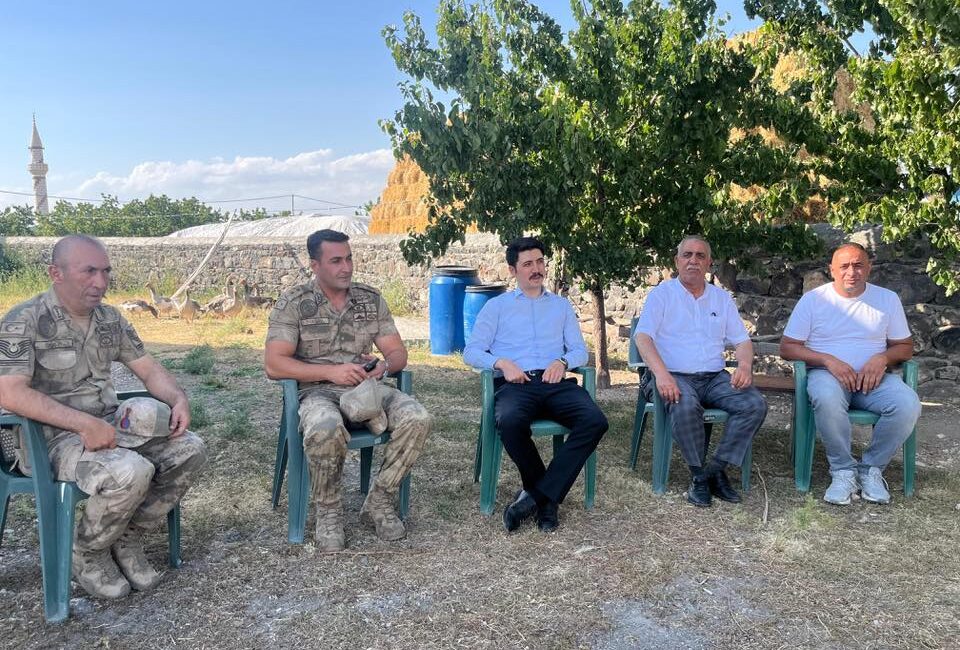 Digor Kaymakamı Ahmed Tayyib Kahraman, Çatak Köyü’nde Vatandaşlarla Buluştu CEM DAŞDELEN- KARS /