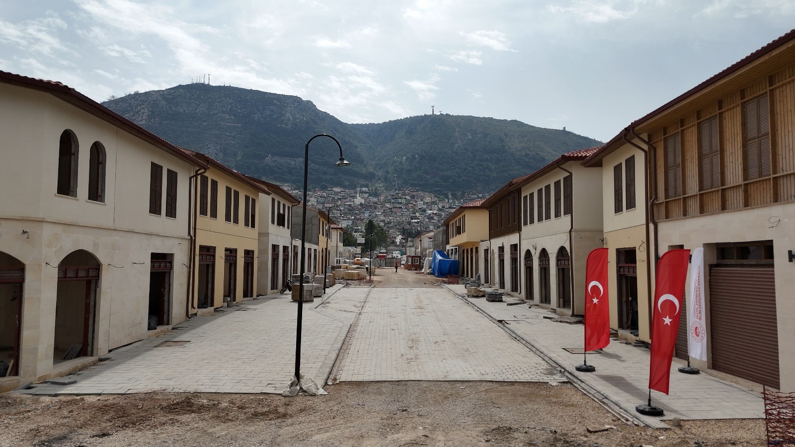 Kemalpaşa Caddesi Yeniden Canlanıyor