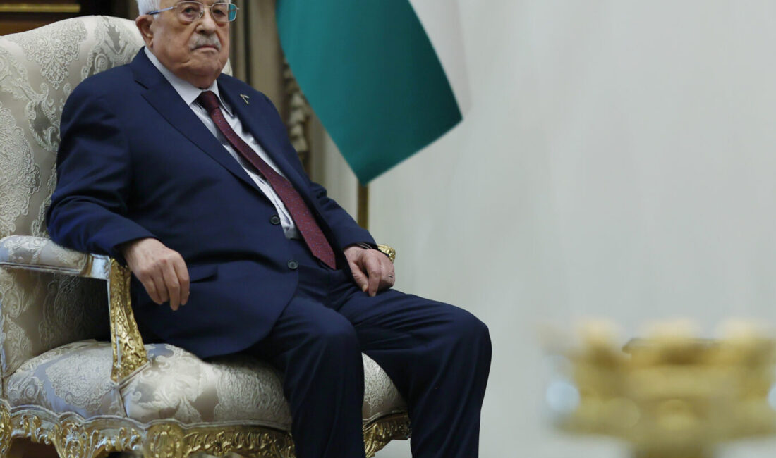 Mahmud Abbas’tan “Filistin Devleti” Adımı: 3 Ayda Geçici Anayasa Hazırlanacak FİLİSTİN / TEKHA Filistin
