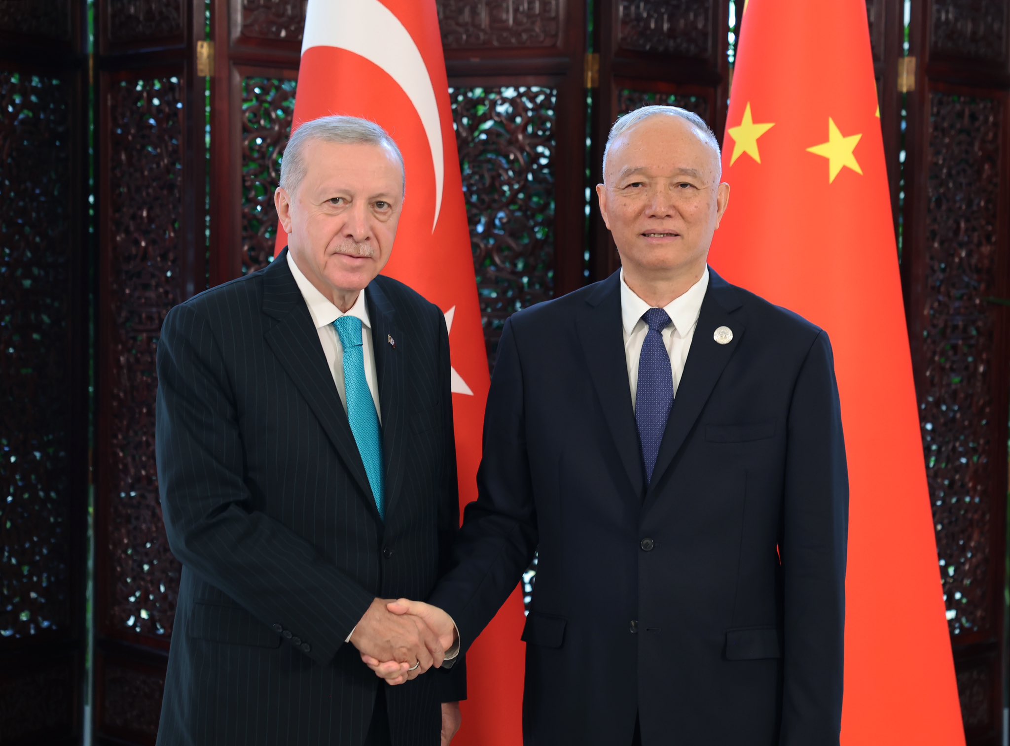 Cumhurbaşkanı Erdoğan, Çin’de Say Çi ile Görüştü