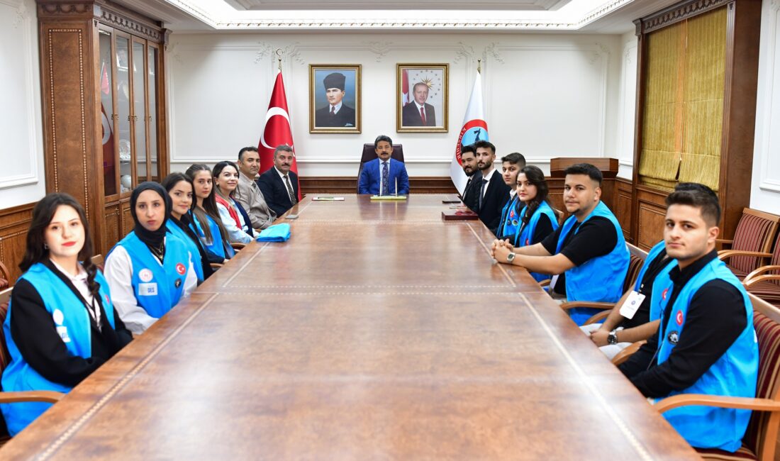 SÜMEYYENUR ALP – TEKHA