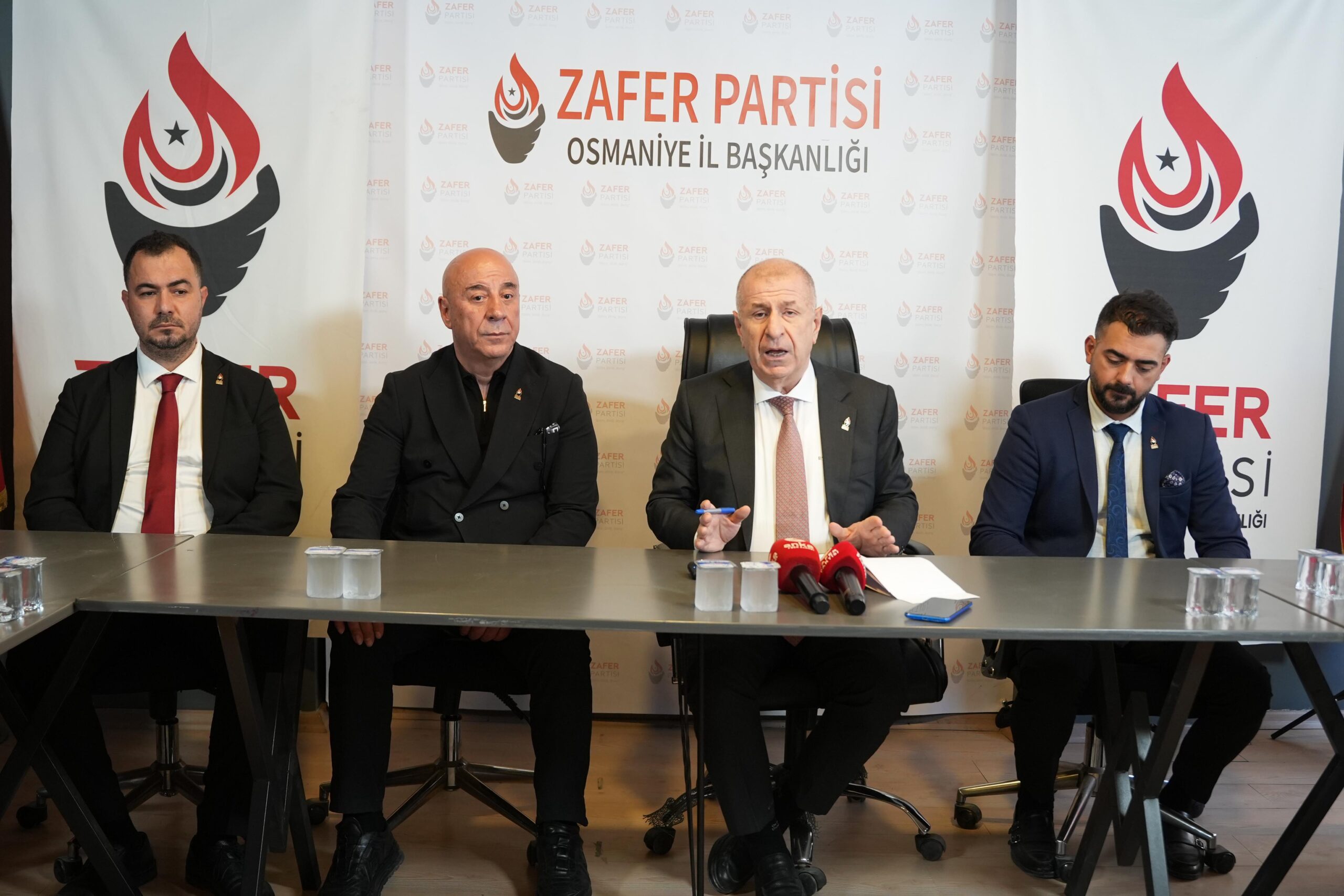 Ümit Özdağ’dan Trump-Erdoğan Görüşmesine Sert Tepki: “Meşruluk Kaynağı Türk Milletidir”