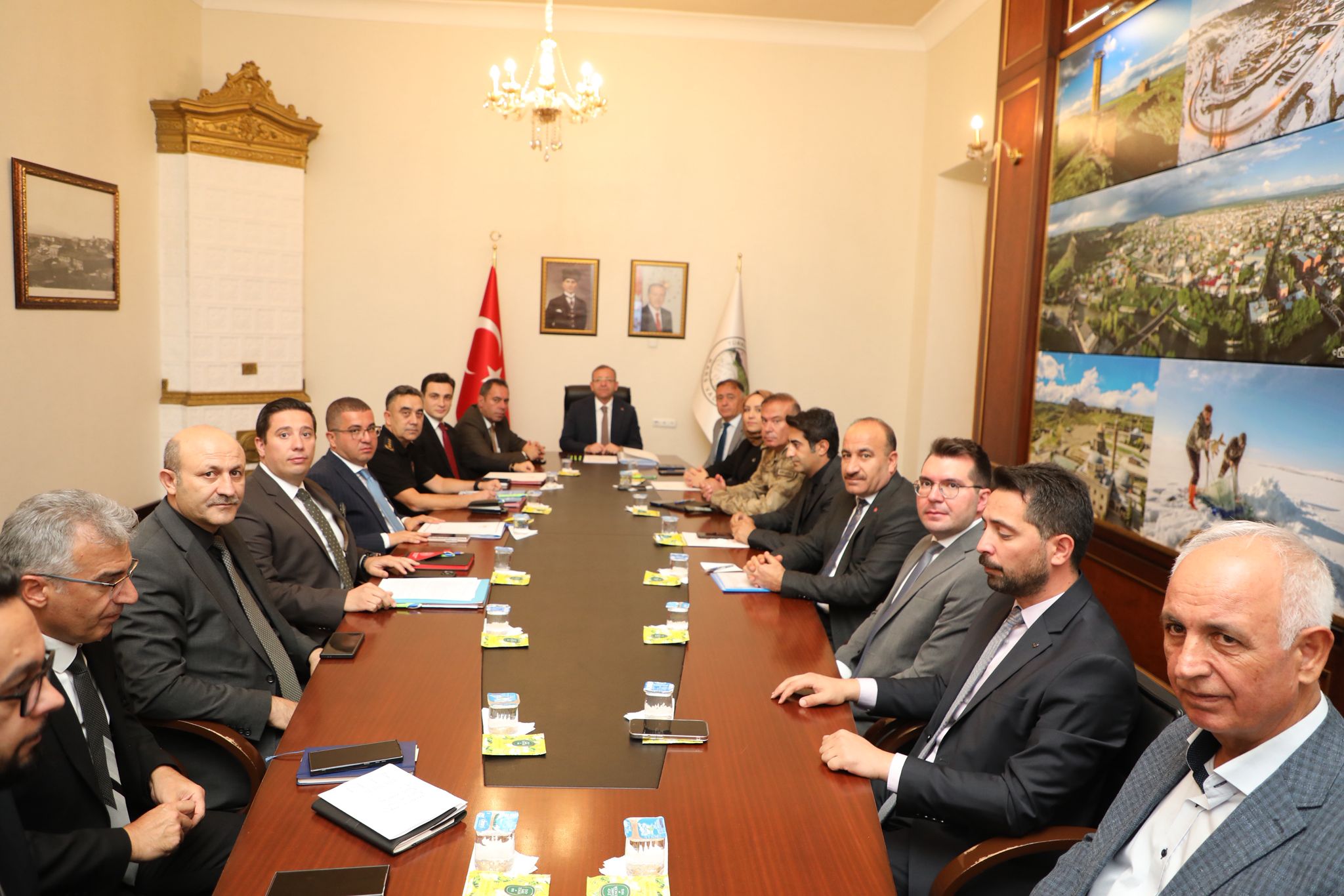 Kars’ta “Üniversite Güvenlik Tedbirleri Koordinasyon Toplantısı” Gerçekleştirildi