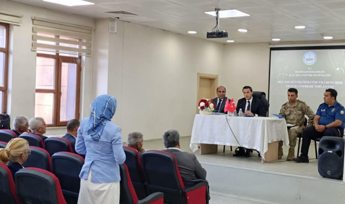 Selim’de Eğitim Öğretim Yılı Değerlendirme Toplantısı Yapıldı CEM DAŞDELEN- KARS /