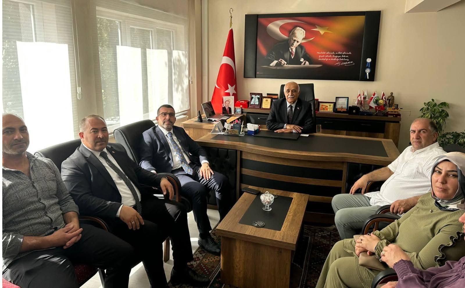 AK Parti Kars Milletvekili Adem Çalkın’dan Çıldır Belediyesi’ne Ziyaret